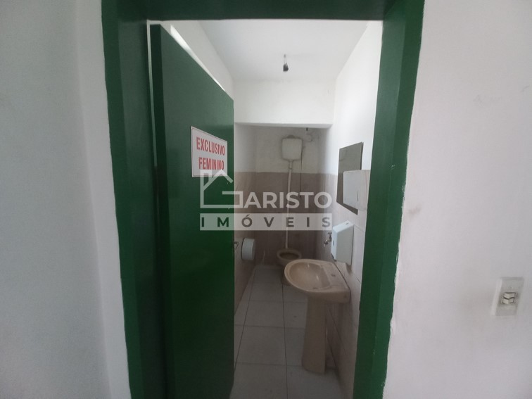 Prédio comercial locação centro Amparo-SP esquina Pádua Sales 12
